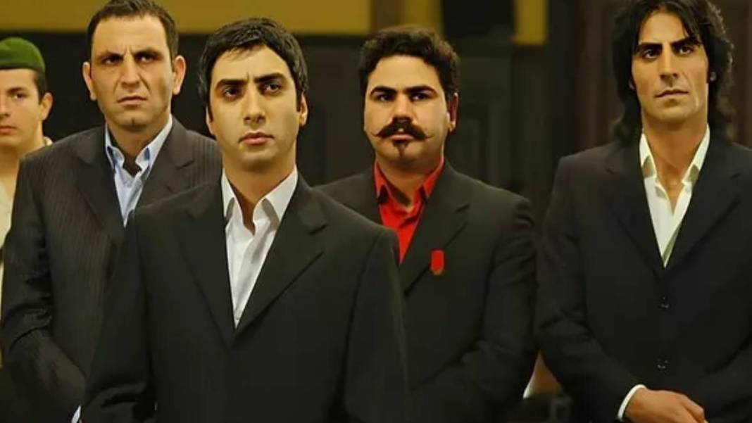 Kurtlar Vadisi Memati'nin kardeşine bakın! O da çok ünlü oyuncu çıktı, "nasıl tanımadık" 1